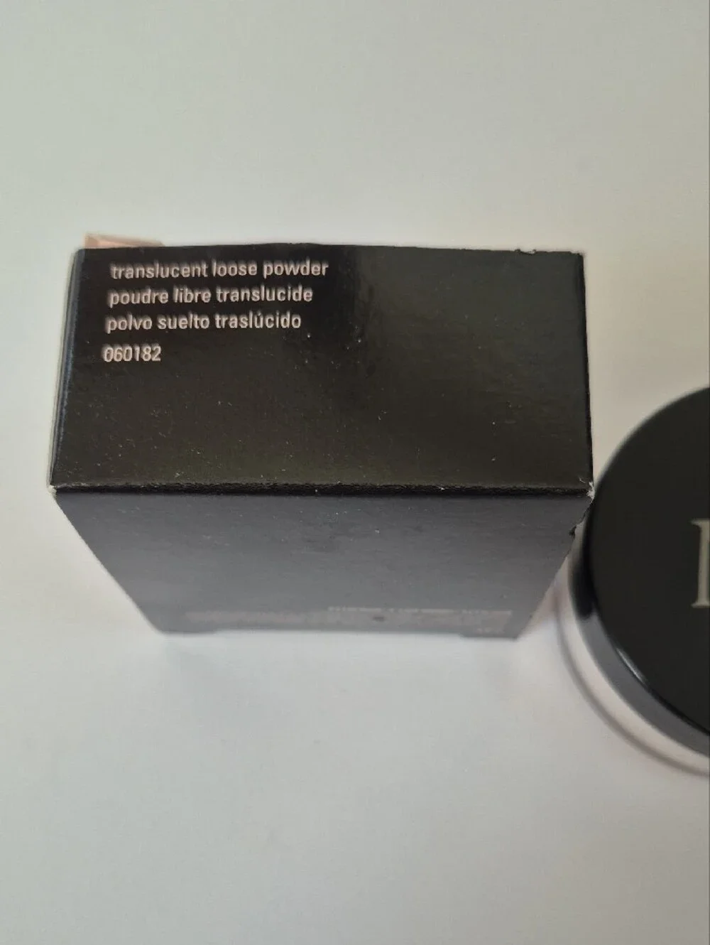 Mary Kay Translucent Loose Setting Powder .39 OZ